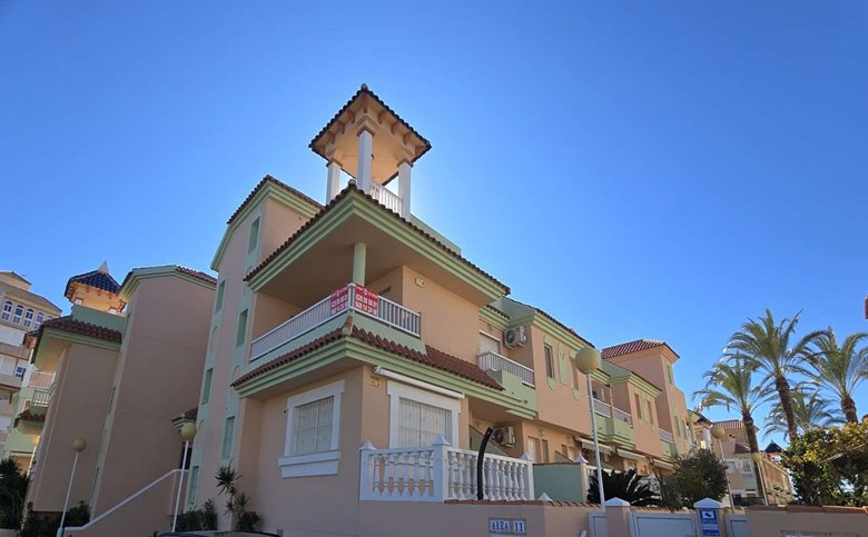 V.F.M. ÁREA 11 Nº 31 (DÚPLEX)  REF 1464  